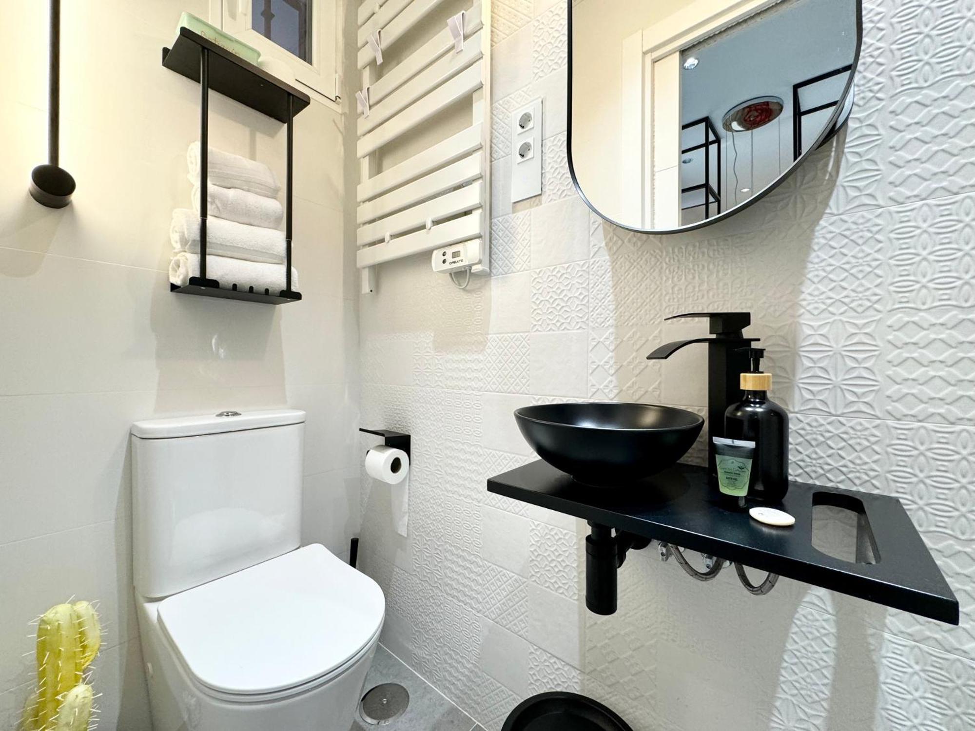 Luxury Flat City Center Full Equipe Non Touristic Мадрид Екстериор снимка