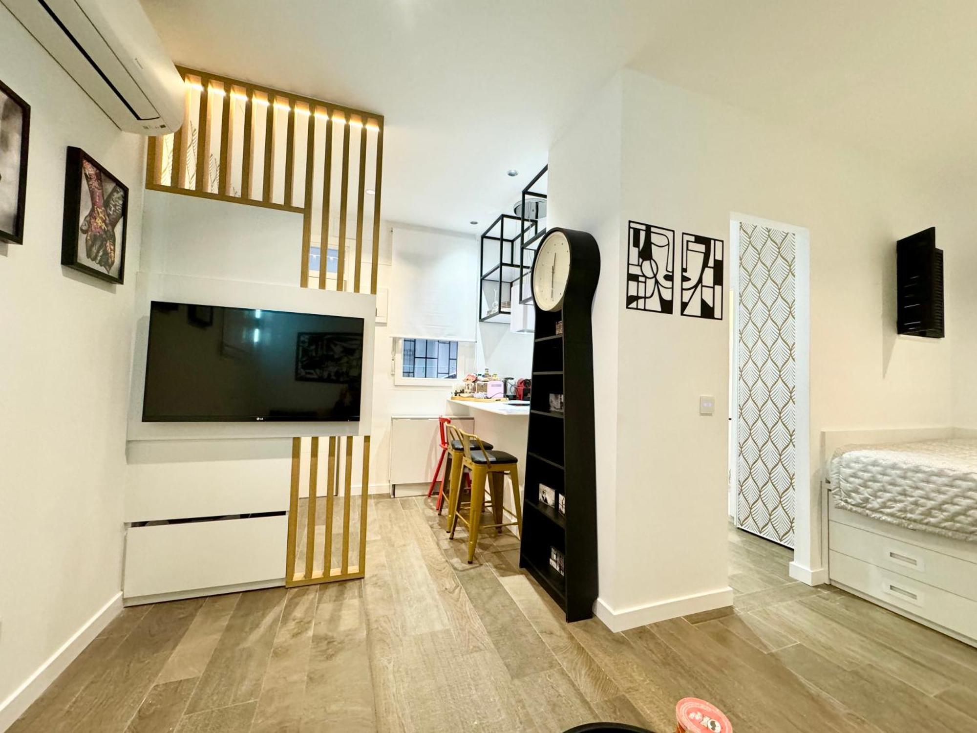Luxury Flat City Center Full Equipe Non Touristic Мадрид Екстериор снимка