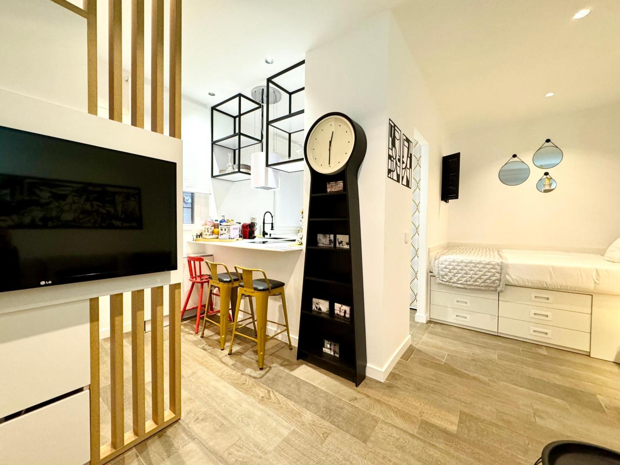 Luxury Flat City Center Full Equipe Non Touristic Мадрид Екстериор снимка